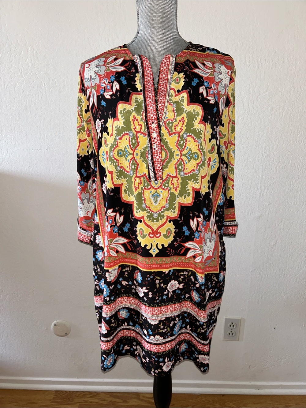 Black Paisley-Print Tunic Dress with pockets and Yellow Accent Size Medium